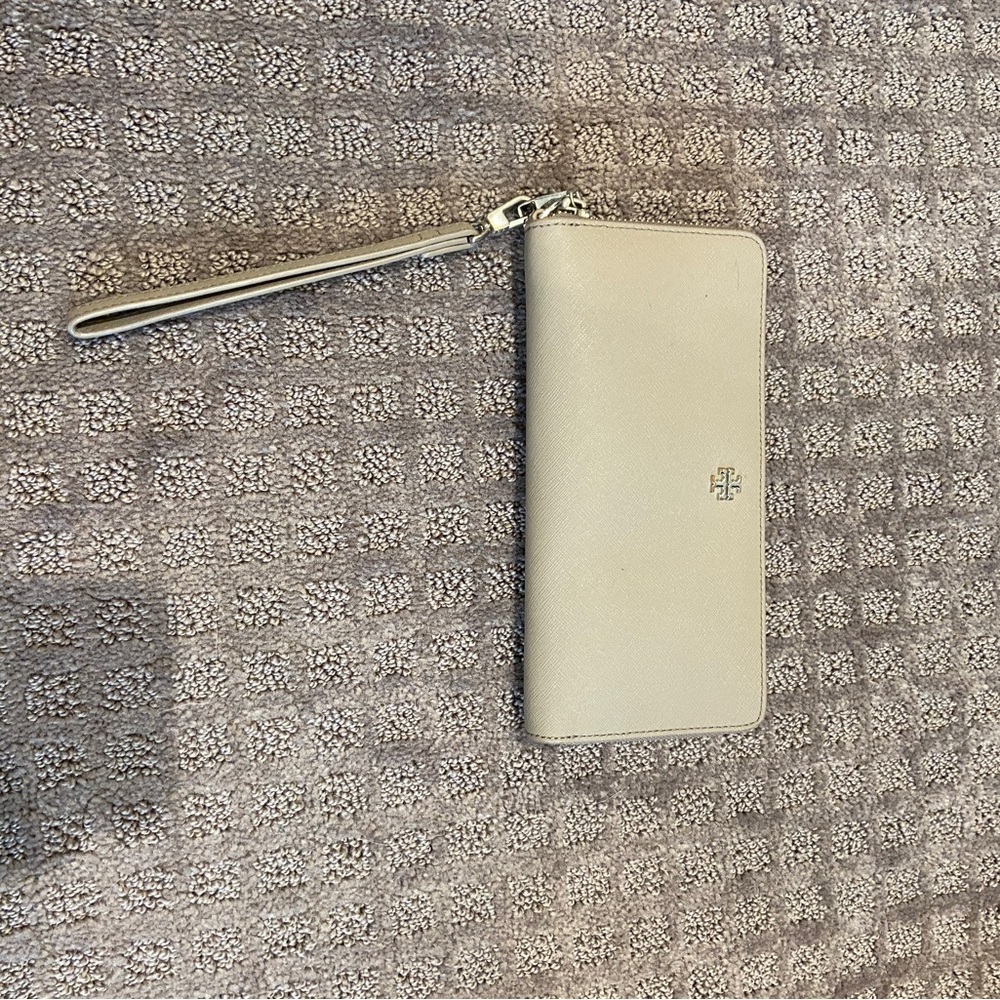 Tory Burch wallet